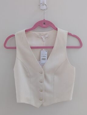 Wayf Cream Tailored Button-Front Vest